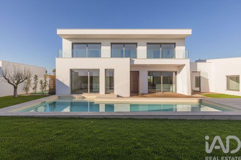 Byhus i Almada, Setubal, Almada - € 749.000 | Ref: 729726 - foto 2