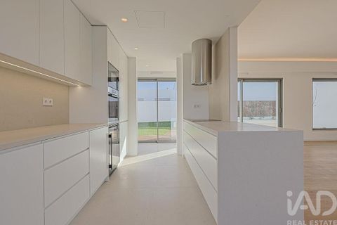 Byhus i Almada, Setubal, Almada - € 749.000 | Ref: 729726 - foto 14