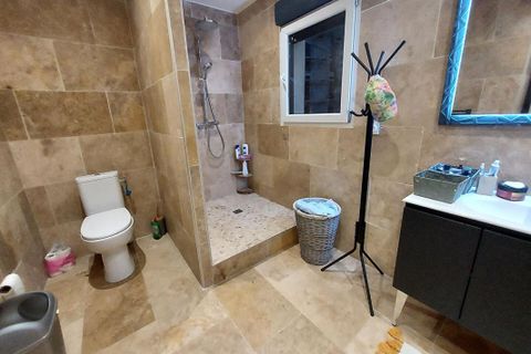 Villa i Le Teil, Ardeche, Le Teil - € 275.000 | Ref: 394137.BUB - foto 9