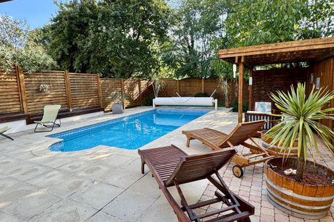 Villa i Chassieu, Rhone, Chassieu - € 630.000 | Ref: 423135NNOV - foto 1