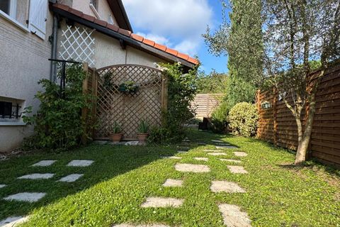 Villa i Chassieu, Rhone, Chassieu - € 630.000 | Ref: 423135NNOV - foto 17