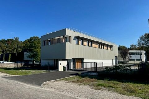 L'establiment comercial a Gradignan, Gironde, Gradignan - € 78.000/mes | Ref: 33_1109-MD - foto 3