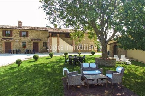 Farm hus i Gubbio, Perugia, Gubbio - € 890.000 | Ref: CA626 - foto 1