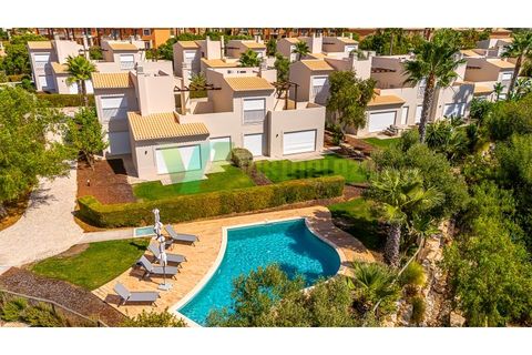 Villa i Carvoeiro, Faro, Carvoeiro - € 425.000 | Ref: VIV-7109 - foto 2