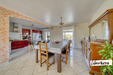 Villa a Saintes, Charente-Maritime, Saintes - € 299.000 | Ref: DOM25079 - foto 6