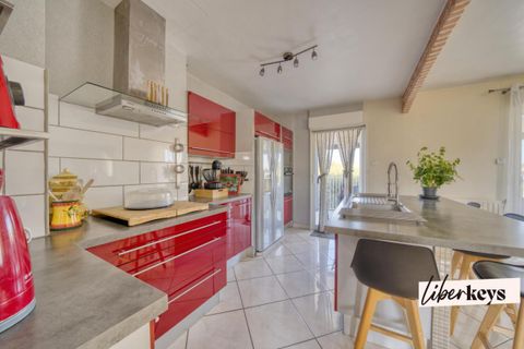 Villa a Saintes, Charente-Maritime, Saintes - € 299.000 | Ref: DOM25079 - foto 10