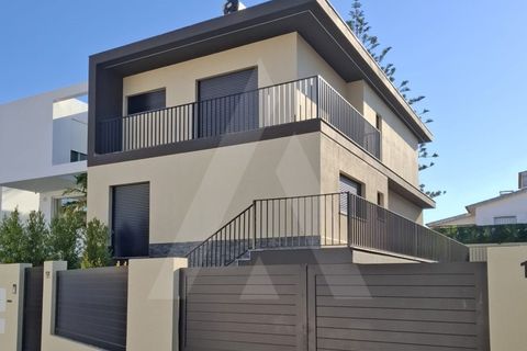 Villa i Carcavelos, Lisbon, Carcavelos - € 1.250.000 | Ref: 1150885/25LS - foto 1
