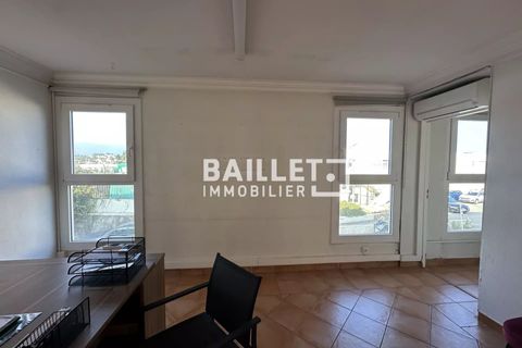 Erhvervsejendom i Antibes, Alpes-Maritimes, Antibes - € 3.000/måned | Ref: 0903 - foto 4