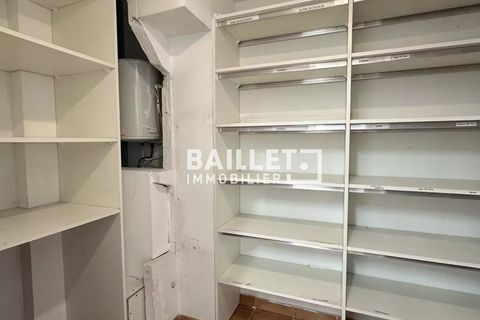 Erhvervsejendom i Antibes, Alpes-Maritimes, Antibes - € 3.000/måned | Ref: 0903 - foto 8