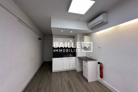 Erhvervsejendom i Antibes, Alpes-Maritimes, Antibes - € 3.000/måned | Ref: 0903 - foto 14