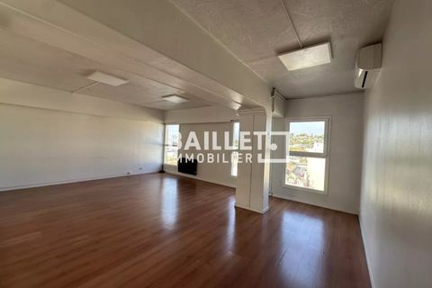 Erhvervsejendom i Antibes, Alpes-Maritimes, Antibes - € 3.000/måned | Ref: 0903 - foto 17