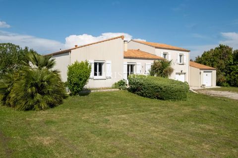 Villa a Yves, Charente-Maritime, Yves - € 560.000 | Ref: LP1006 - foto 23