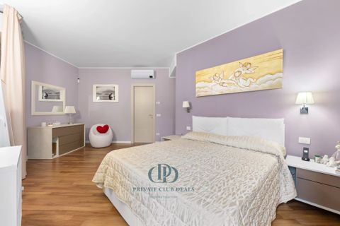 Villa i Como, Como, Como - € 990.000 | Ref: 86364060 - foto 26
