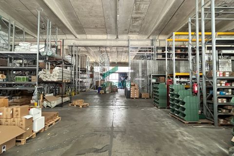 Erhvervsejendom i Modugno, Bari, Modugno - € 1.700.000 | Ref: 11997/2025 - foto 7