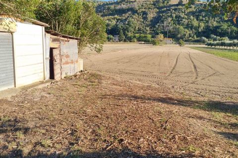 Helårsgrund i Controguerra, Teramo, Controguerra - € 25.000 | Ref: VM2749 - foto 1