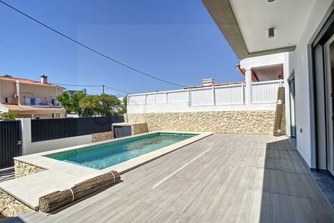 Villa a Almada, Setubal, Almada - € 750.000 | Ref: 10548 - foto 24