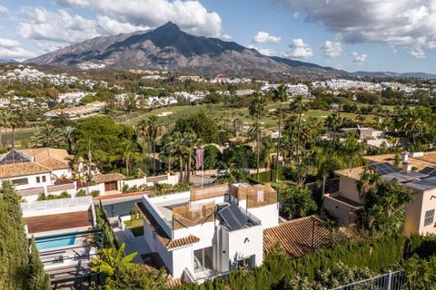 Villa a Marbella, Malaga, Marbella - € 2.575.000 | Ref: 90159315-01/6833 - foto 2
