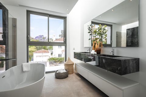 Villa i Estepona, Malaga, Estepona - € 2.495.000 | Ref: 28262035-01/6833 - foto 3