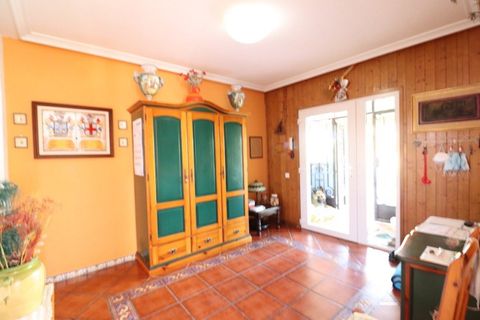 Villa i Torrevieja, Alicante, Torrevieja - € 850.000 | Ref: 741662 - foto 22