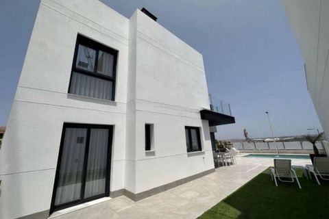Villa i Torrevieja, Alicante, Torrevieja - € 690.000 | Ref: 741534 - foto 2