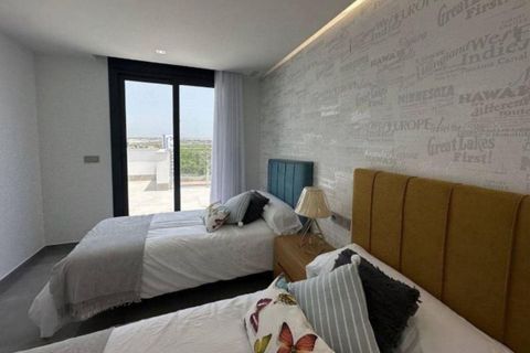 Villa i Torrevieja, Alicante, Torrevieja - € 690.000 | Ref: 741534 - foto 12