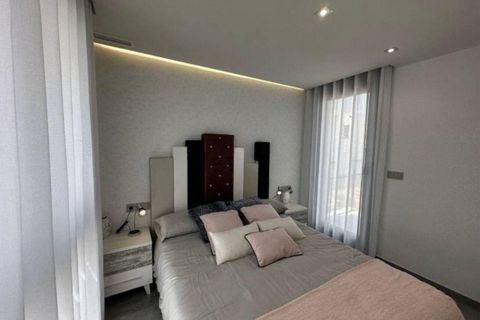 Villa i Torrevieja, Alicante, Torrevieja - € 690.000 | Ref: 741534 - foto 14