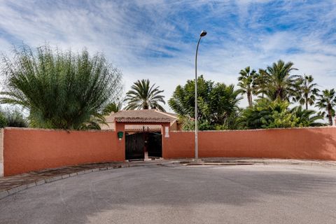 Villa i Torrevieja, Alicante, Torrevieja - € 850.000 | Ref: 741402 - foto 3