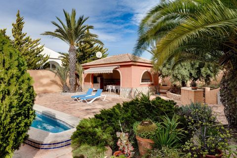 Villa i Torrevieja, Alicante, Torrevieja - € 850.000 | Ref: 741402 - foto 9
