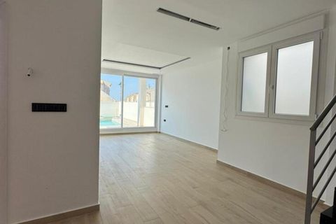 Villa i Torrevieja, Alicante, Torrevieja - € 640.000 | Ref: 742730 - foto 21