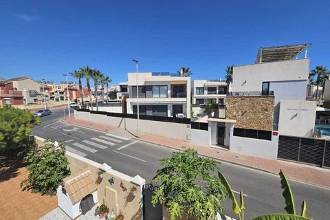 Villa i Torrevieja, Alicante, Torrevieja - € 495.000 | Ref: 744614 - foto 20