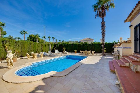 Villa i Orihuela Costa, Alicante, Orihuela Costa - € 550.000 | Ref: 745309 - foto 2
