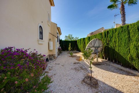 Villa i Orihuela Costa, Alicante, Orihuela Costa - € 550.000 | Ref: 745309 - foto 32