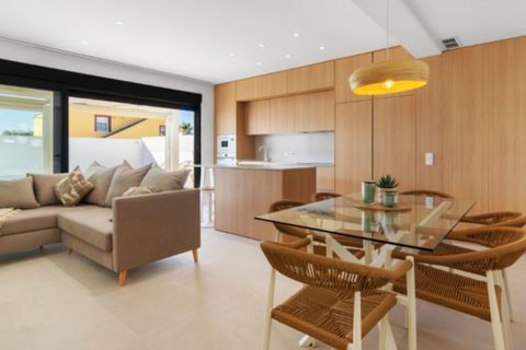 Villa i Torrevieja, Alicante, Torrevieja - € 459.000 | Ref: 740498 - foto 2