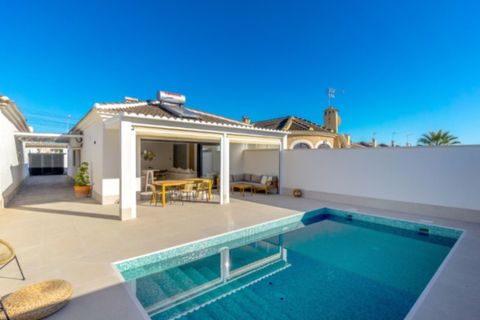 Villa i Torrevieja, Alicante, Torrevieja - € 459.000 | Ref: 740498 - foto 25