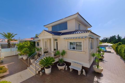 Villa i Torrevieja, Alicante, Torrevieja - € 1.117.000 | Ref: 741232 - foto 1