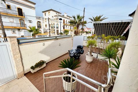Villa i Torrevieja, Alicante, Torrevieja - € 1.117.000 | Ref: 741232 - foto 5