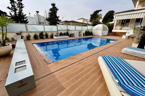 Villa i Torrevieja, Alicante, Torrevieja - € 1.117.000 | Ref: 741232 - foto 6
