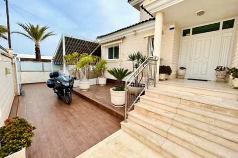 Villa i Torrevieja, Alicante, Torrevieja - € 1.117.000 | Ref: 741232 - foto 9