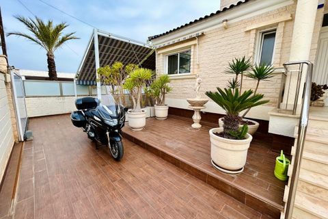 Villa i Torrevieja, Alicante, Torrevieja - € 1.117.000 | Ref: 741232 - foto 16