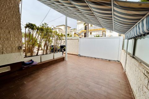 Villa i Torrevieja, Alicante, Torrevieja - € 1.117.000 | Ref: 741232 - foto 18