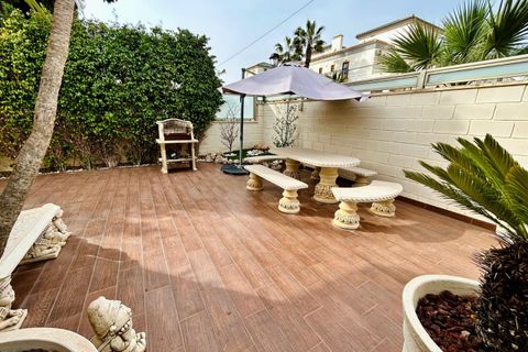 Villa i Torrevieja, Alicante, Torrevieja - € 1.117.000 | Ref: 741232 - foto 39