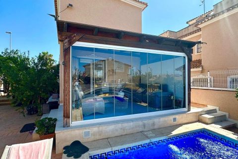 Villa i Orihuela Costa, Alicante, Orihuela Costa - € 399.900 | Ref: 740712 - foto 13