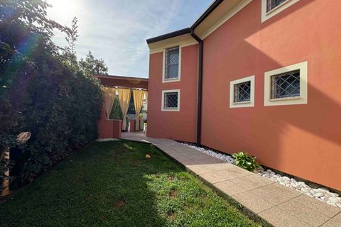 Villa i Camaiore, Lucca, Camaiore - € 750.000 | Ref: 2831 - foto 1