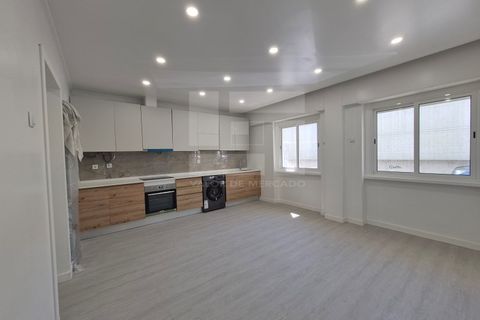 Lejlighed i Amadora, Lisbon, Amadora - € 299.000 | Ref: APA_10521 - foto 2