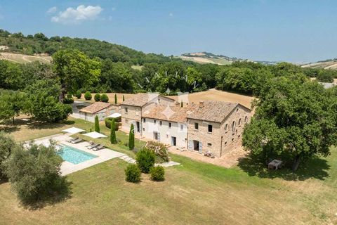 Villa a Arcevia, Ancona, Arcevia - € 1.600.000 | Ref: ila-562-665785 - foto 3