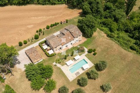 Villa a Arcevia, Ancona, Arcevia - € 1.600.000 | Ref: ila-562-665785 - foto 7