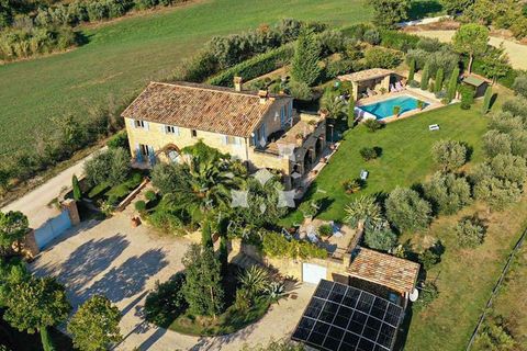 Villa a Falerone, Fermo, Falerone - € 1.500.000 | Ref: ila-563-665826 - foto 2