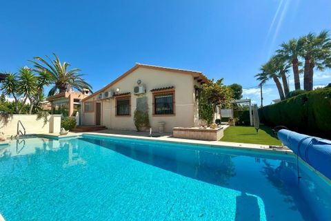 Villa i Cabo Roig, Alicante, Cabo Roig - € 790.000 | Ref: 17-266462806689/71100 - foto 2