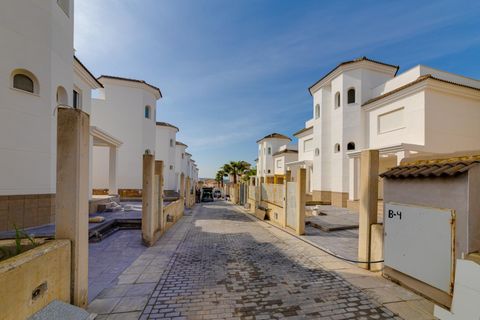 Villa i San Fulgencio, Alicante, San Fulgencio - € 275.000 | Ref: 31-1006-115-10-115/71807 - foto 36