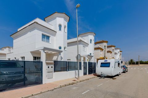 Villa i San Fulgencio, Alicante, San Fulgencio - € 275.000 | Ref: 31-1006-115-10-115/71807 - foto 41